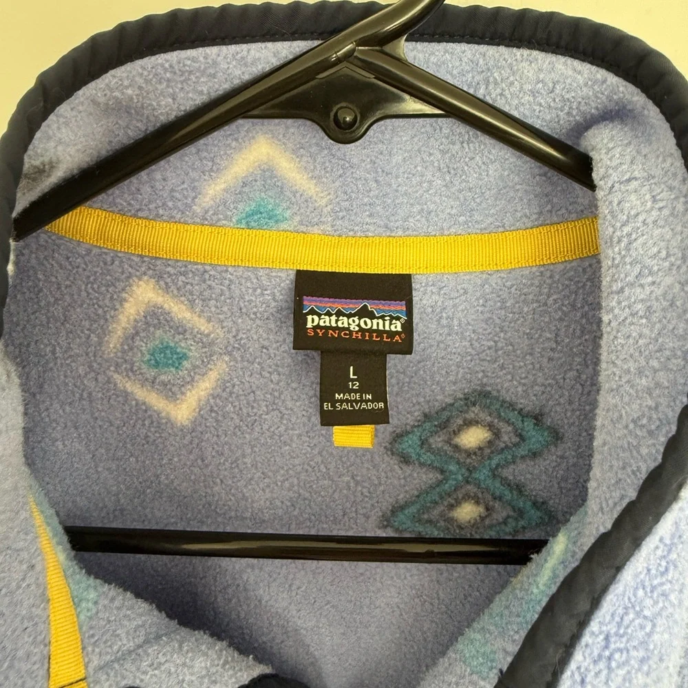 Patagonia Blue Geometric Fleece Pullover - Picture 4 of 4